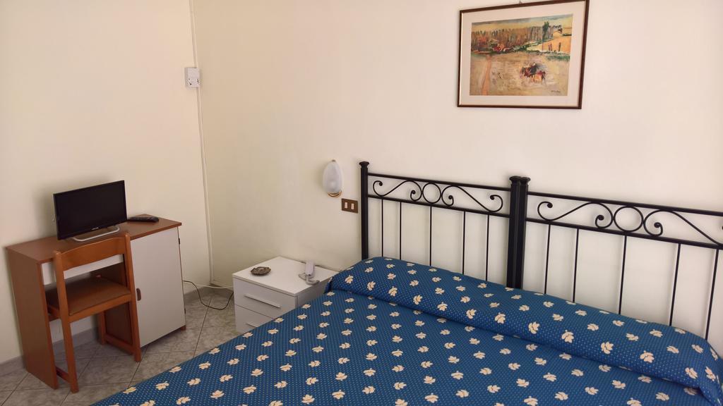 Albergo Golfo Follonica Eksteriør billede
